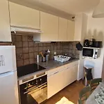 Climatise 2 Pieces Avec Piscine Et Wifi, Proche Centre Et Plages, - Fr-1-780-1 Apartman *
