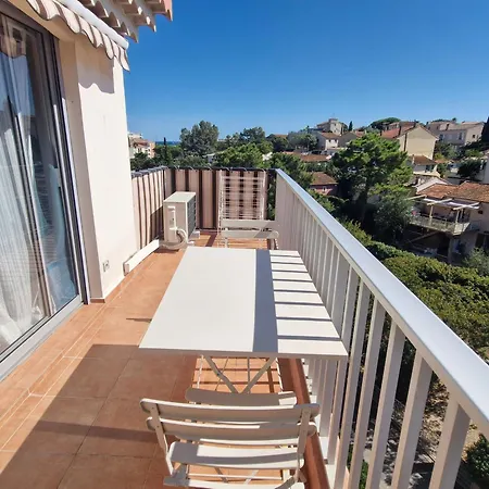 Climatise 2 Pieces Avec Piscine Et Wifi, Proche Centre Et Plages, - Fr-1-780-1 דירה סן-מקסים